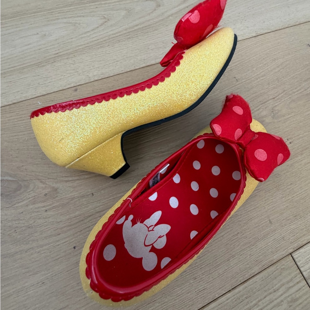 Disney Minnie Yellow and Red Polka Dot Shoes 11/12 - Picture 7 of 14